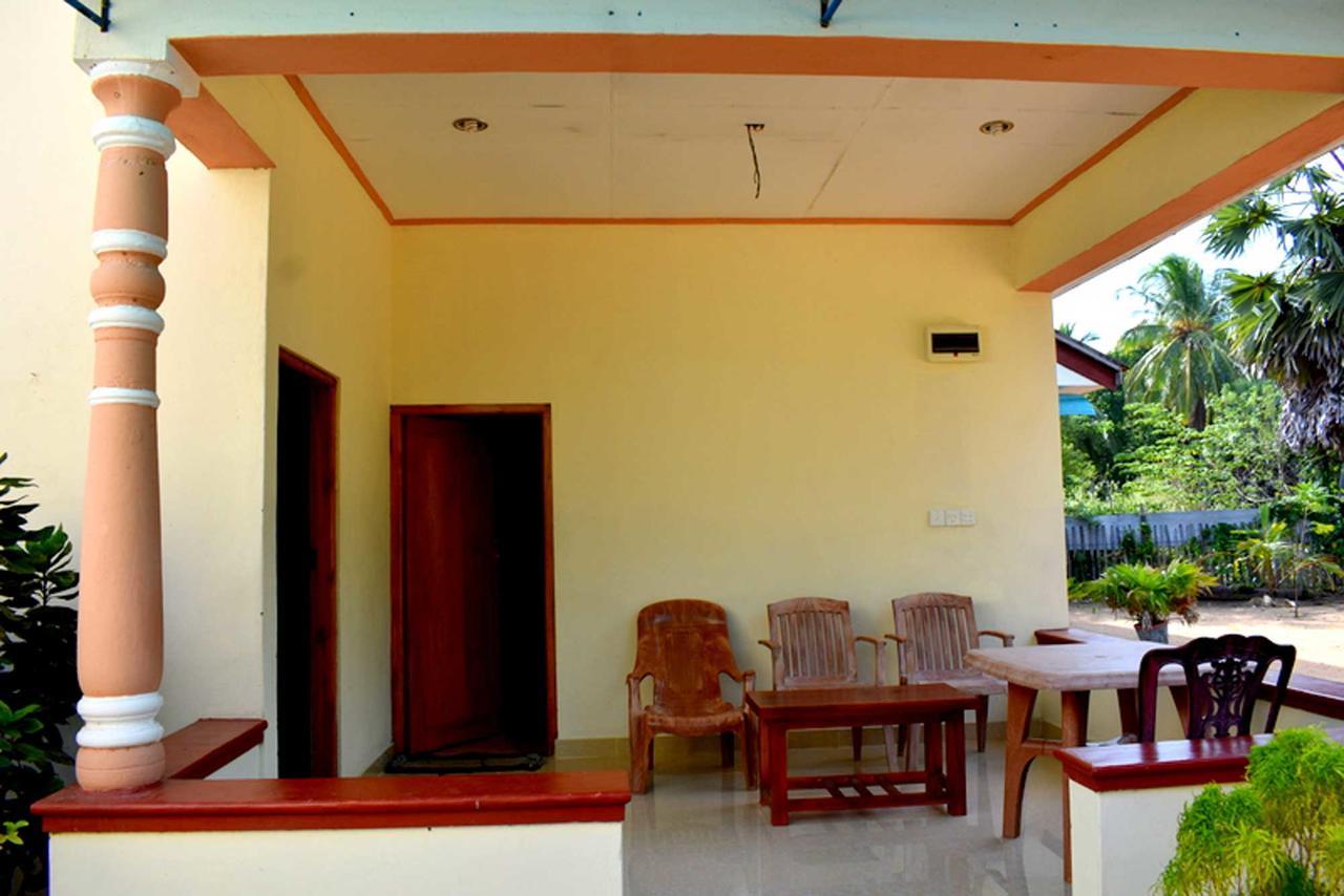 Yaswi Guest House Passikudah Esterno foto