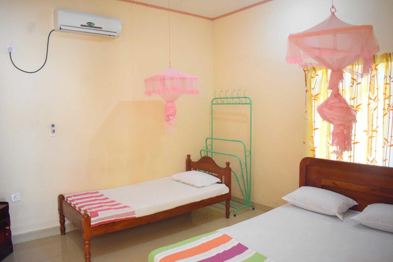 Yaswi Guest House Passikudah Esterno foto