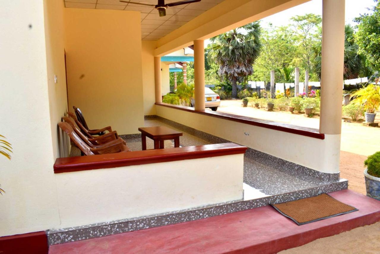 Yaswi Guest House Passikudah Esterno foto