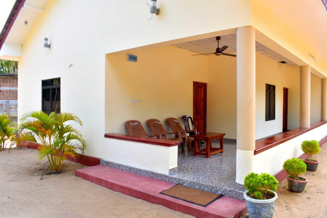 Yaswi Guest House Passikudah Esterno foto